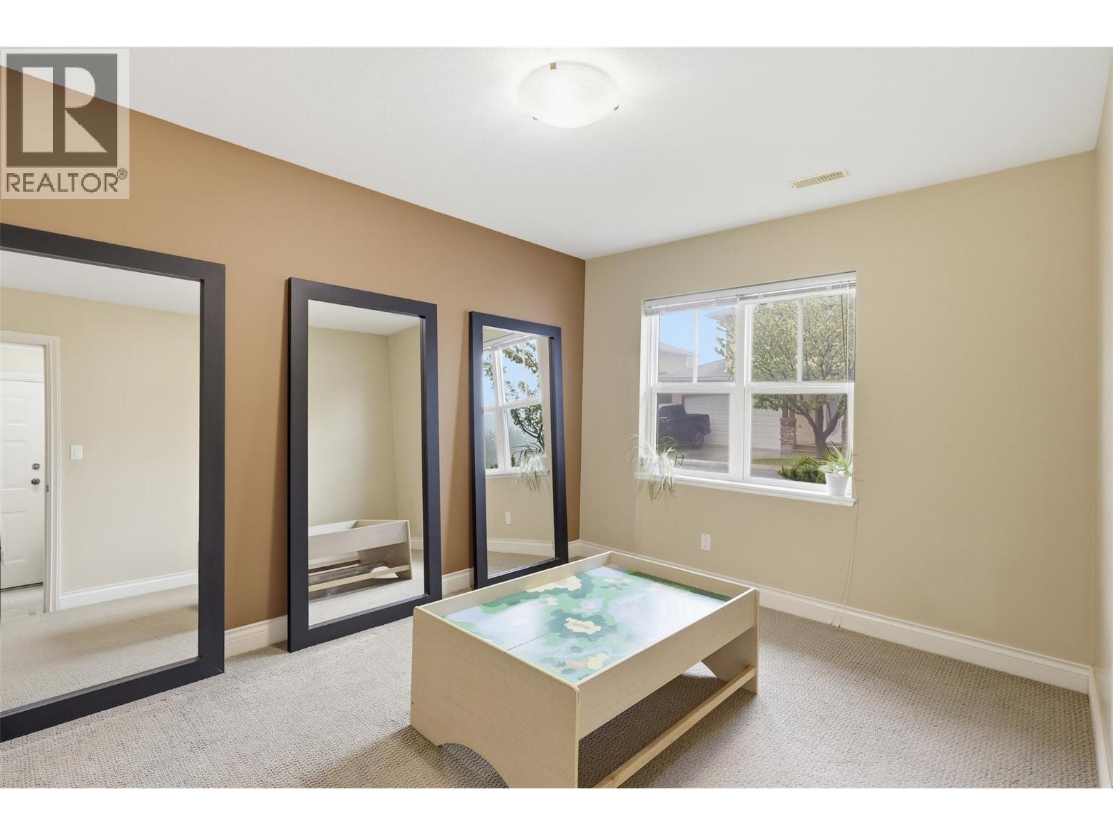 #30 1055 ABERDEEN Drive - 26