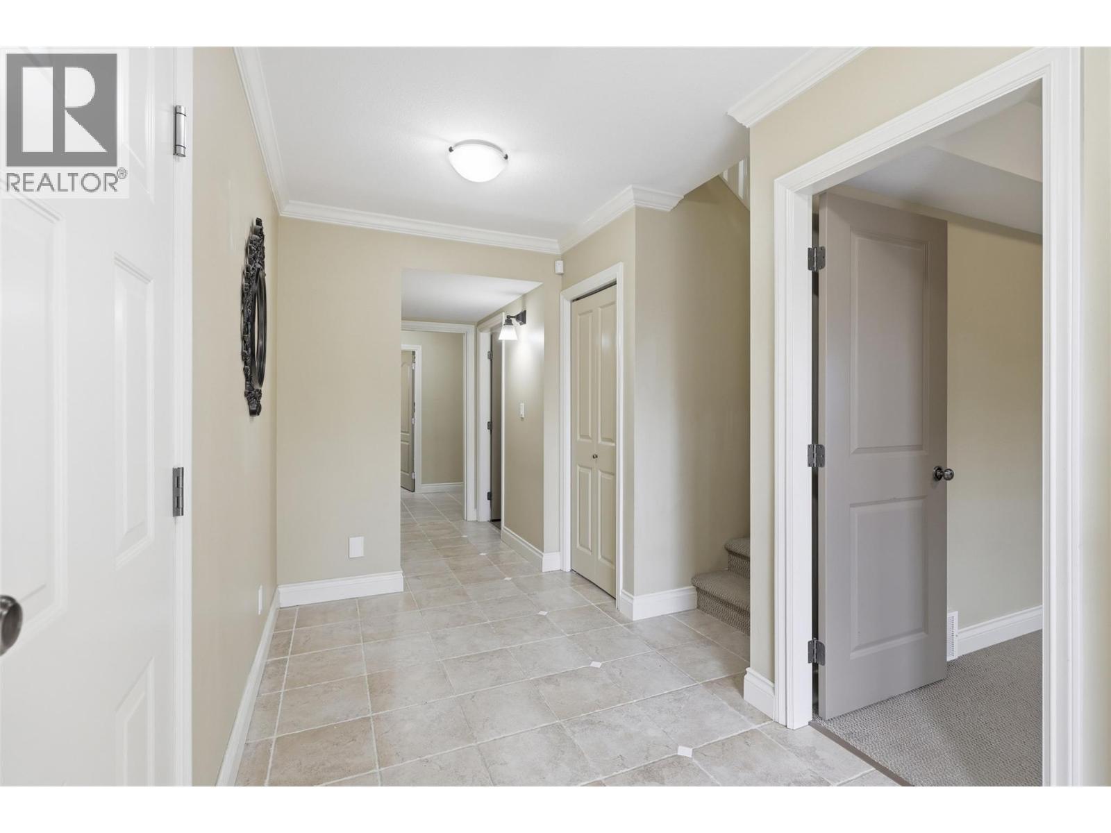 #30 1055 ABERDEEN Drive - 25