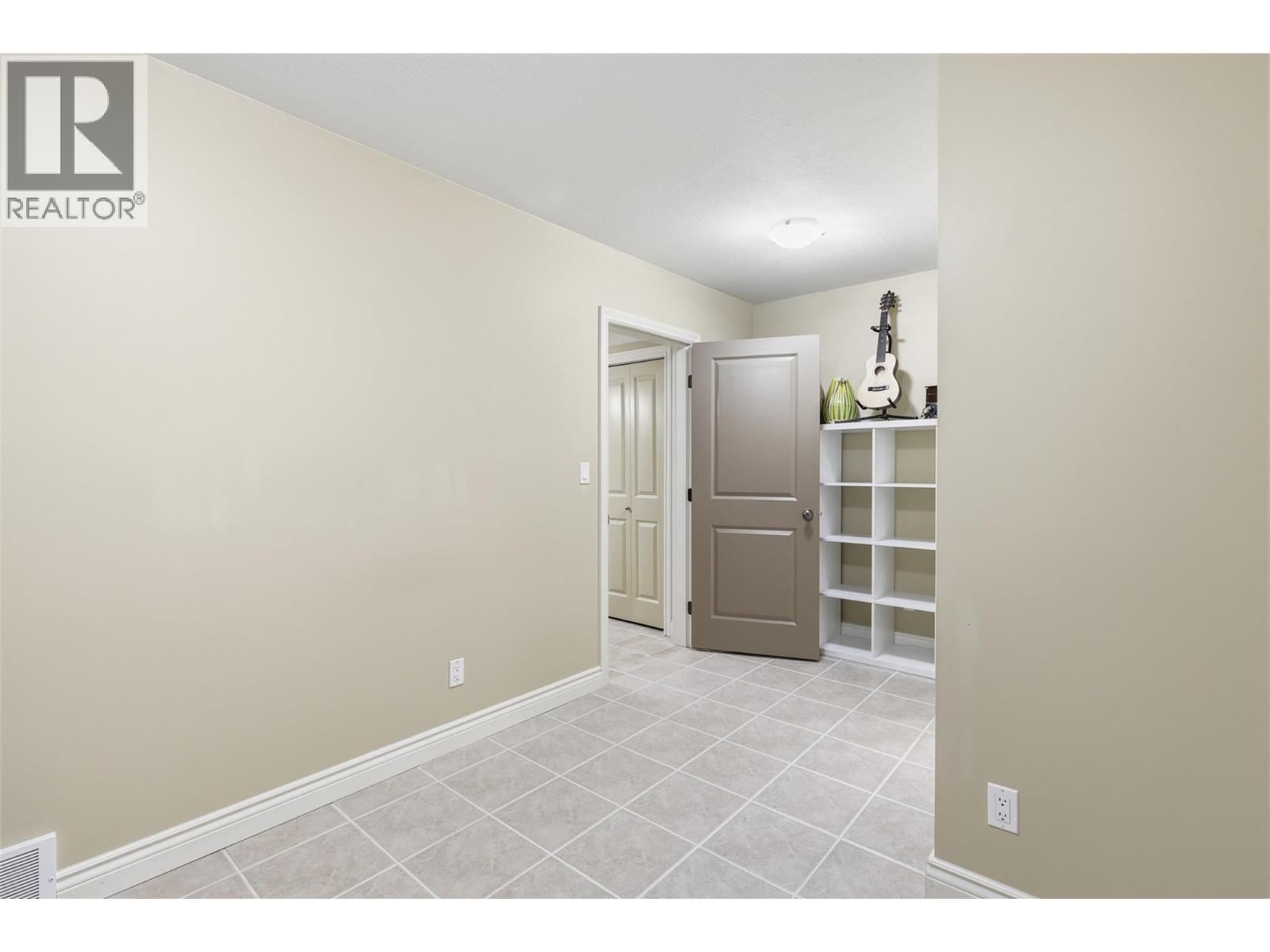 #30 1055 ABERDEEN Drive - 30