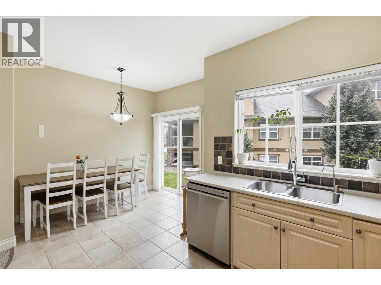 #30 1055 ABERDEEN Drive - 7