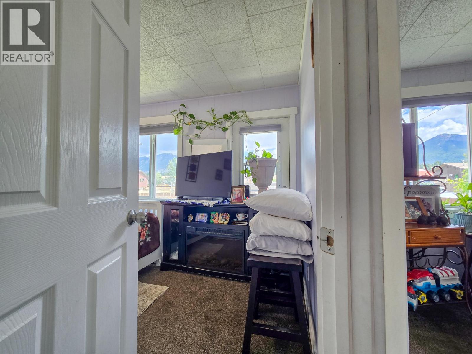 345 PANORAMA Drive - 15