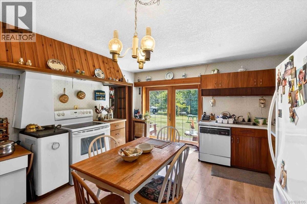 7251 Thompson Rd - Image 13