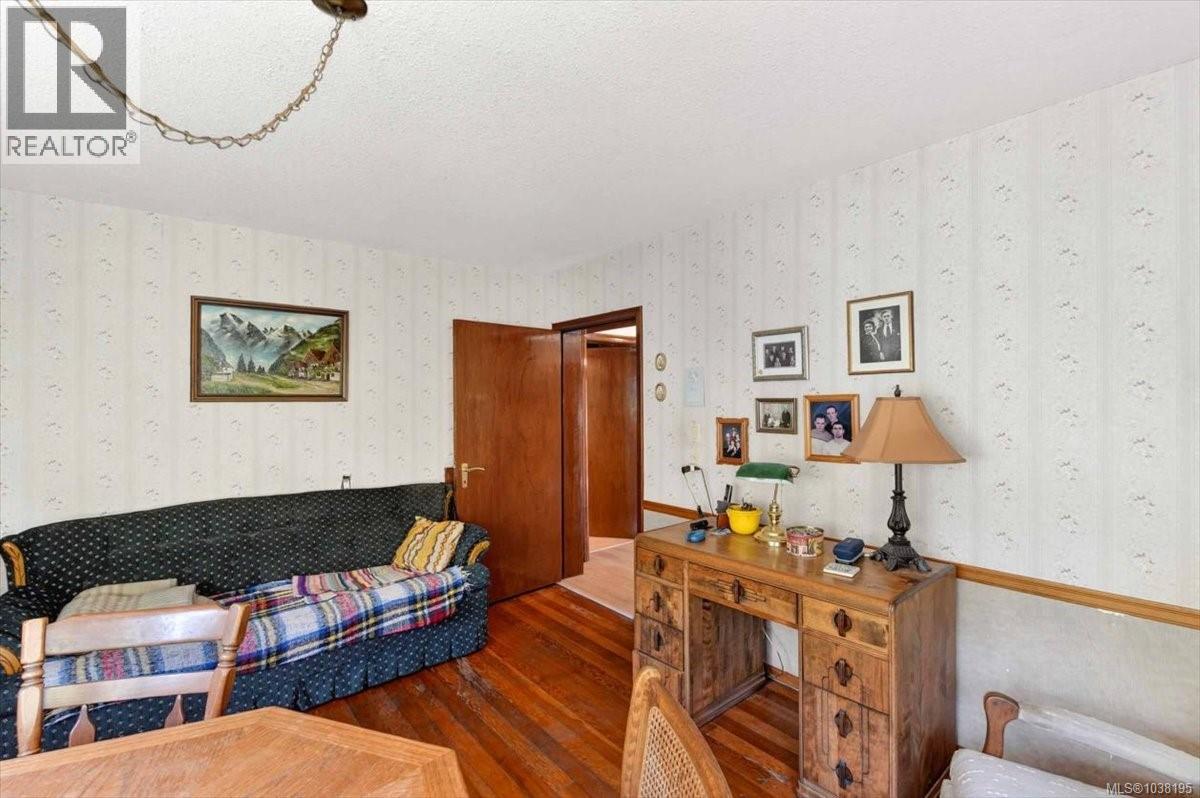 7251 Thompson Rd - Image 17