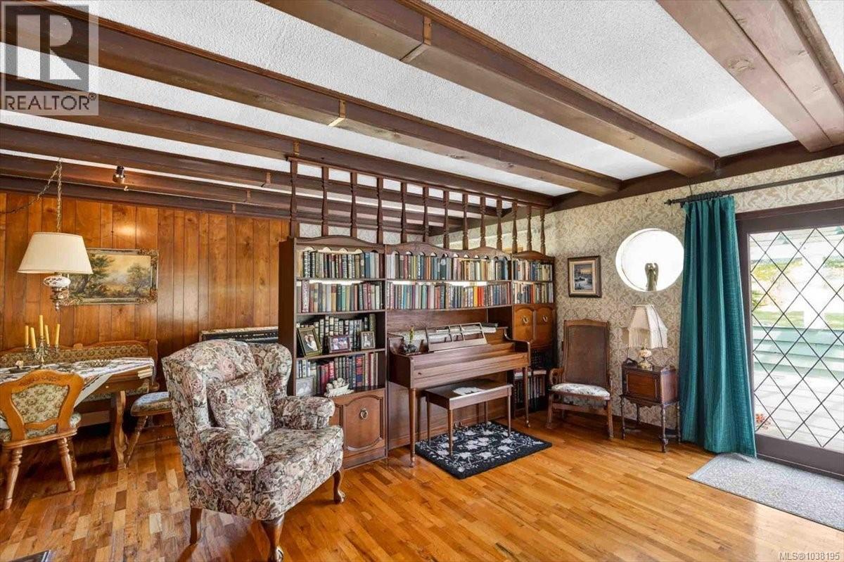 7251 Thompson Rd - 25