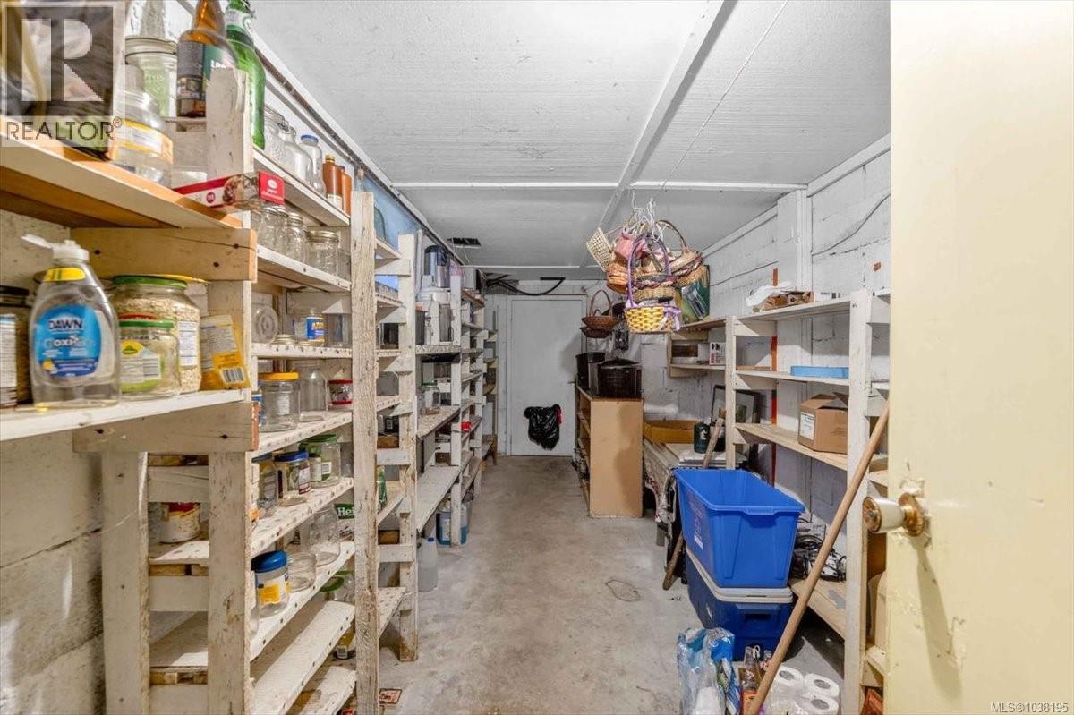 7251 Thompson Rd - 52