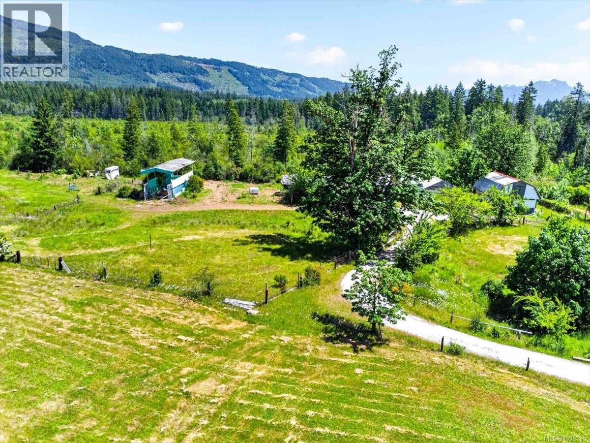 7251 Thompson Rd - 64