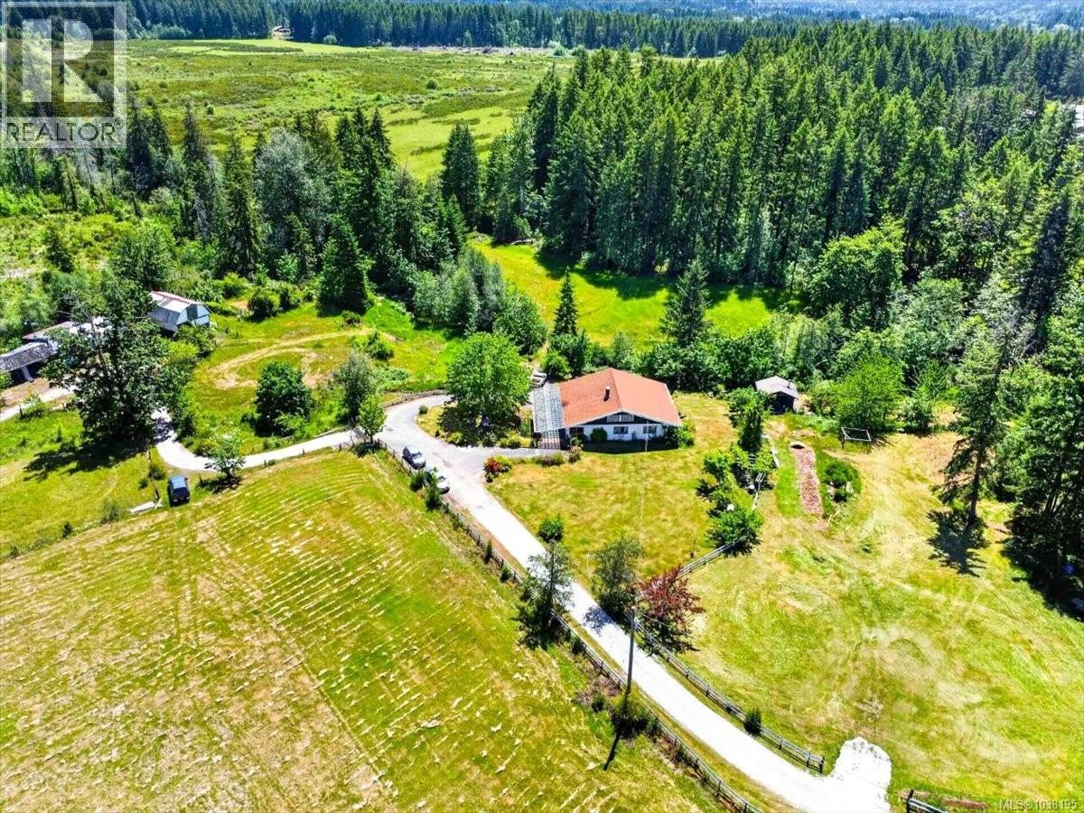 7251 Thompson Rd - 71