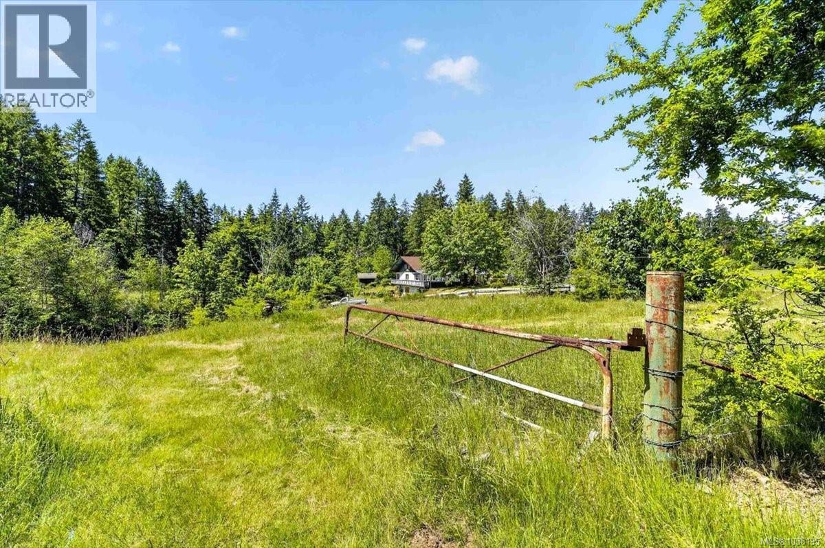 7251 Thompson Rd - 81