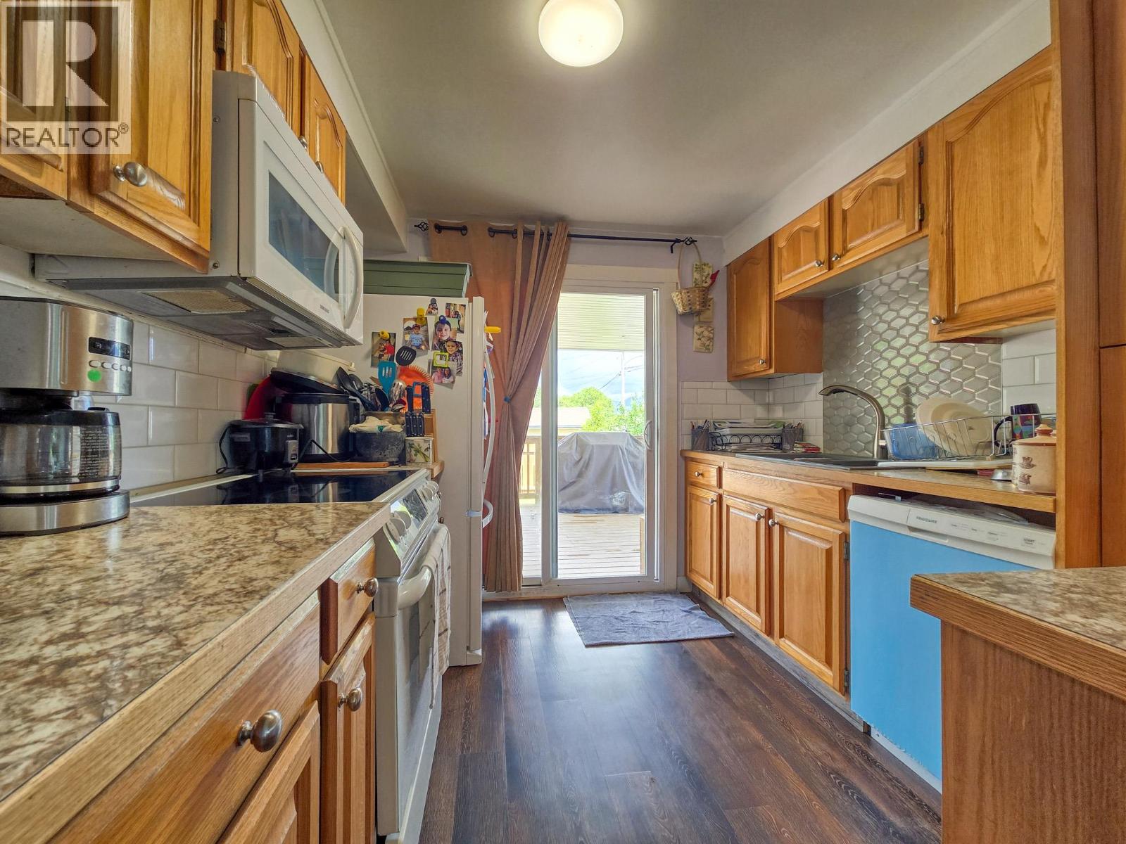 345 PANORAMA Drive - 18
