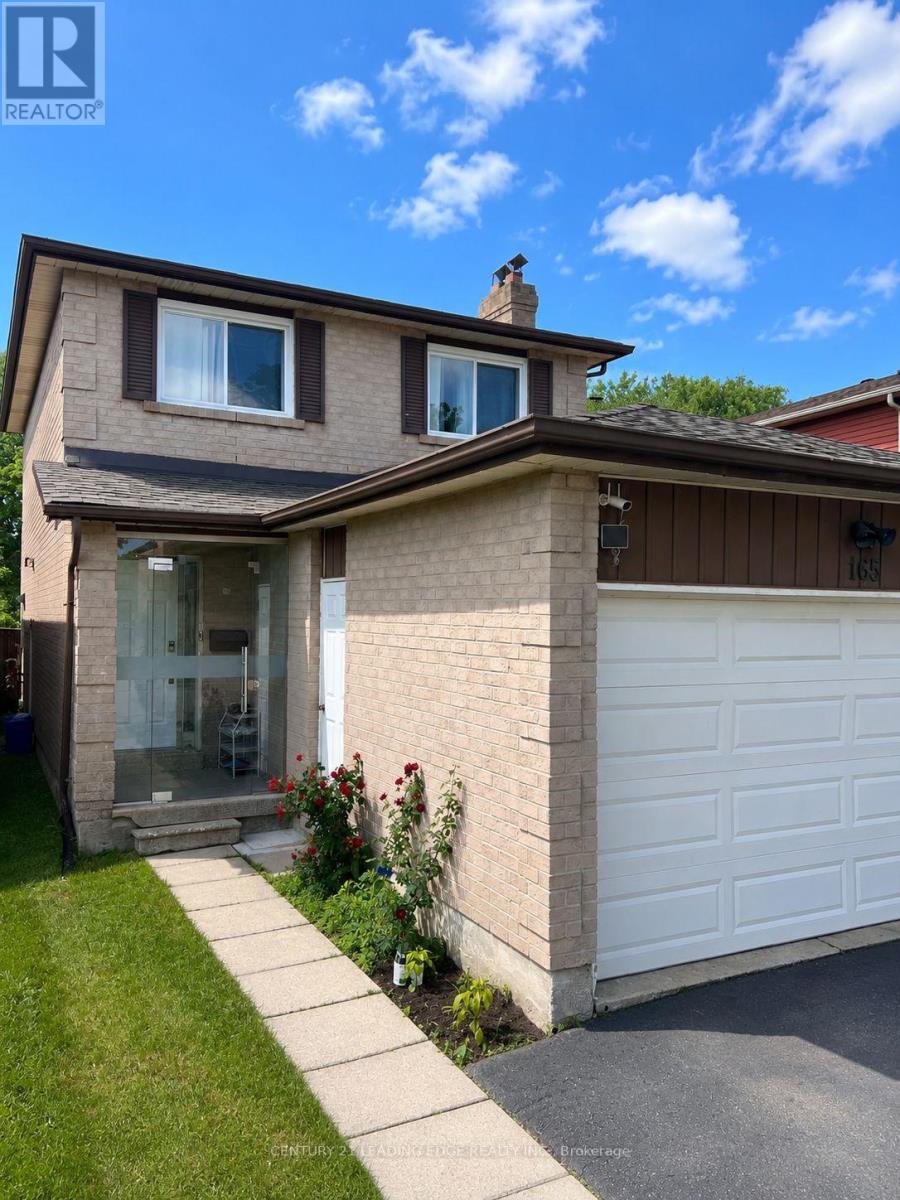 165 STEPHENSON CRESCENT - 3