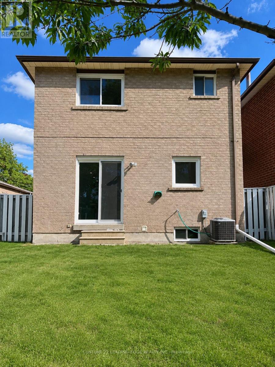 165 STEPHENSON CRESCENT - 22