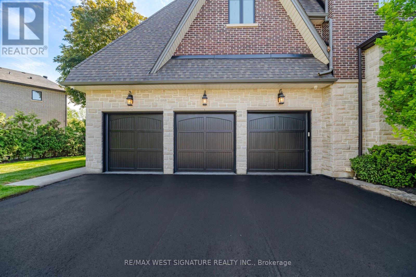76 LYNWOOD CRESCENT - 6