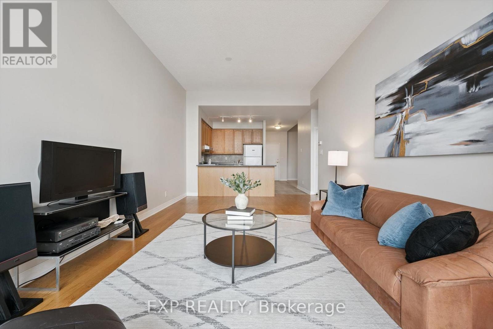 #607 70 PORT STREET E - 16