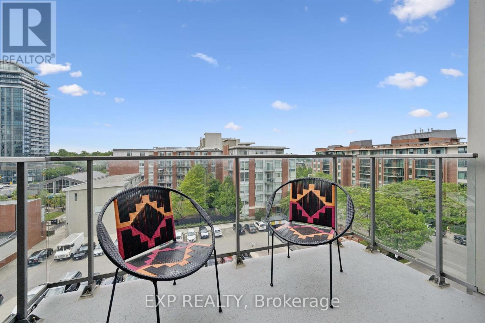 #607 70 PORT STREET E - 21