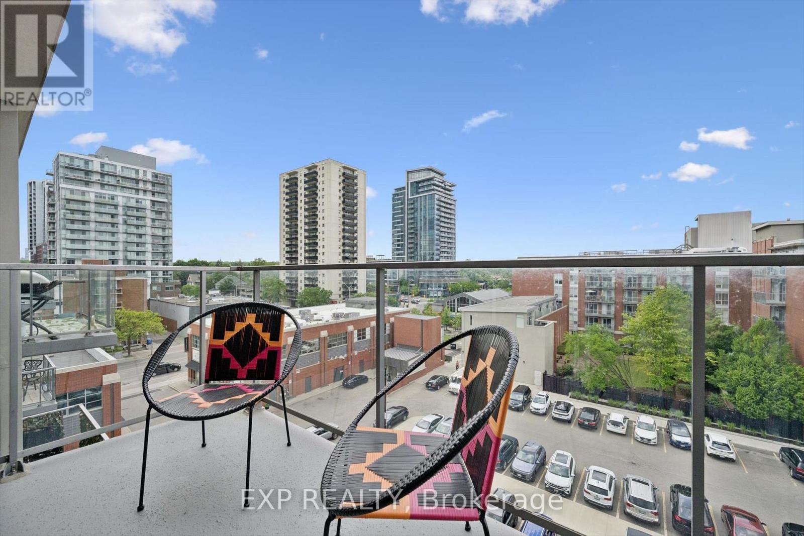 #607 70 PORT STREET E - 22