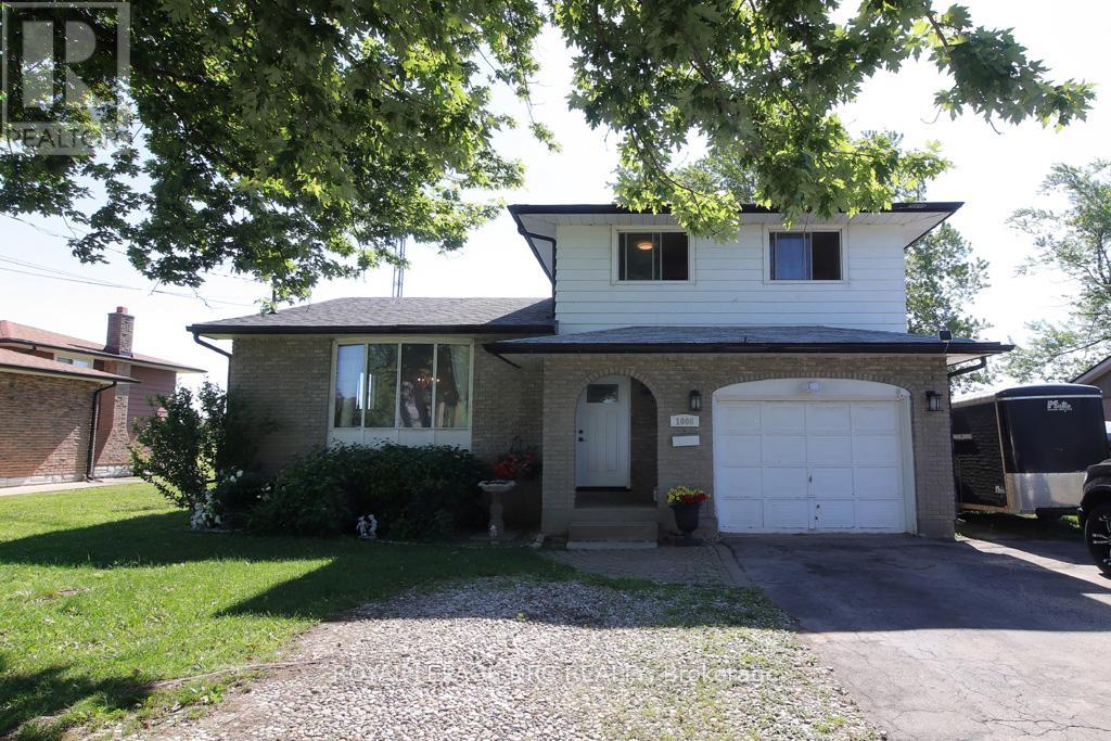 1006 CRESCENT ROAD - 1