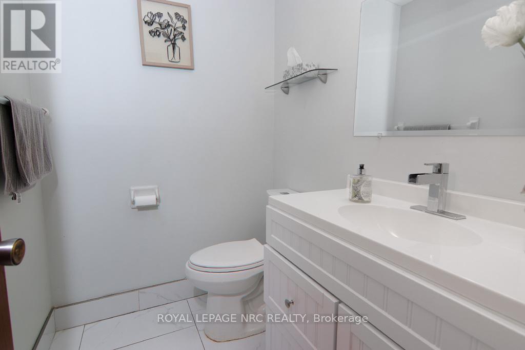1006 CRESCENT ROAD - 35