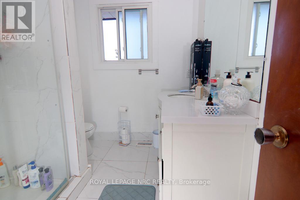 1006 CRESCENT ROAD - 40