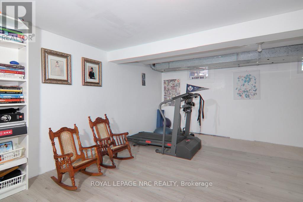 1006 CRESCENT ROAD - 43
