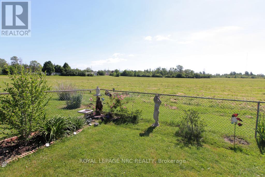 1006 CRESCENT ROAD - 6