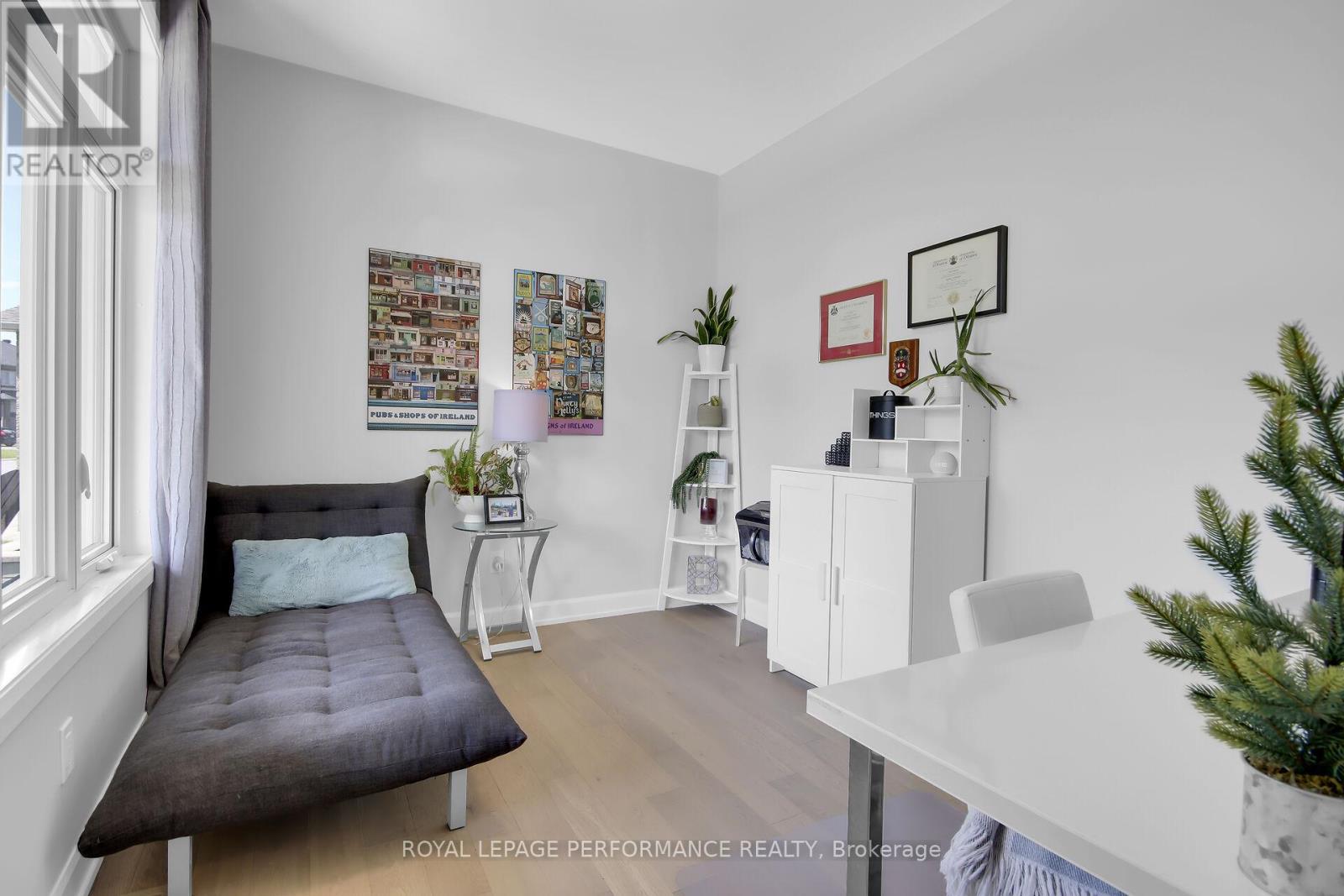 643 PARKVIEW TERRACE - 12