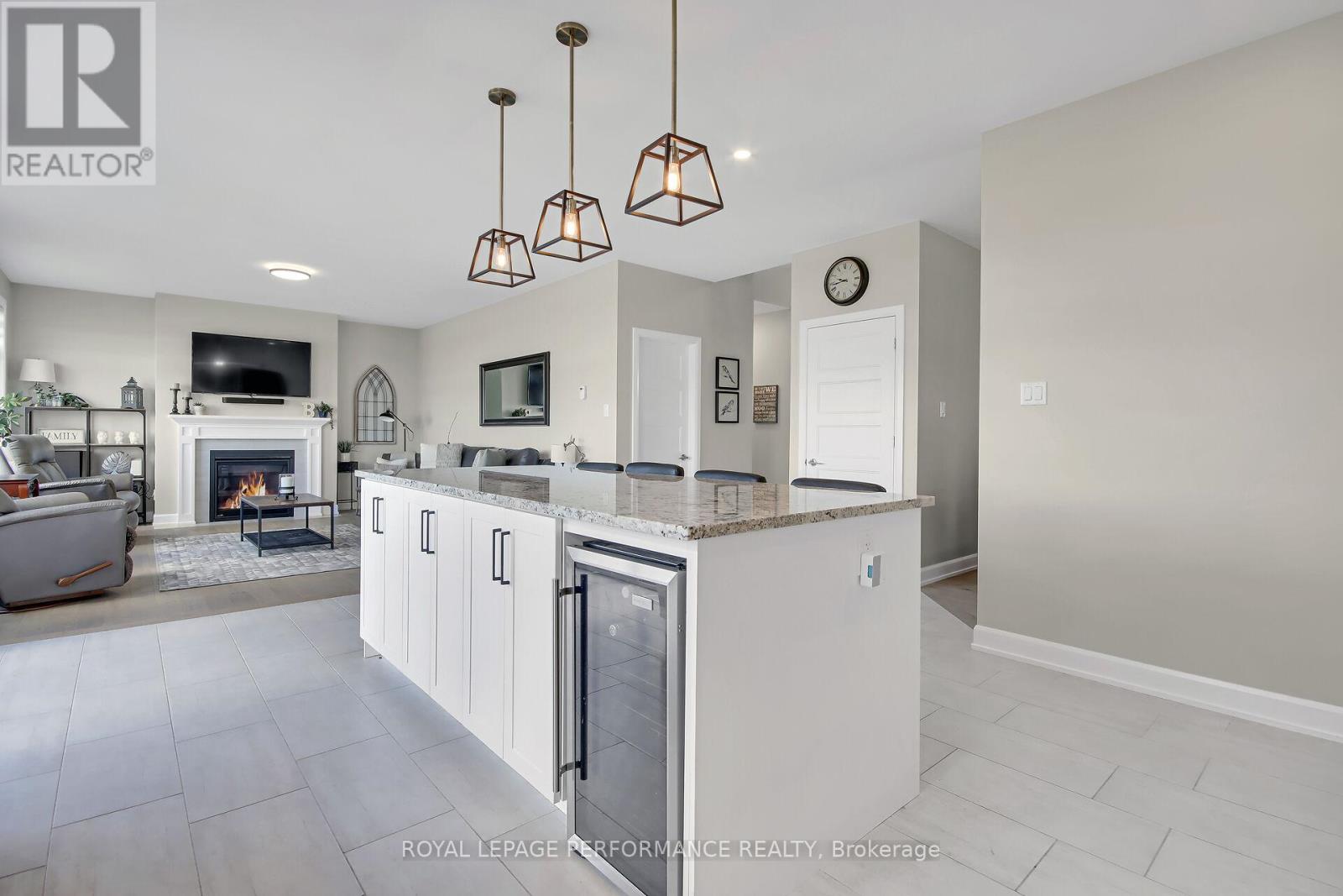643 PARKVIEW TERRACE - 9