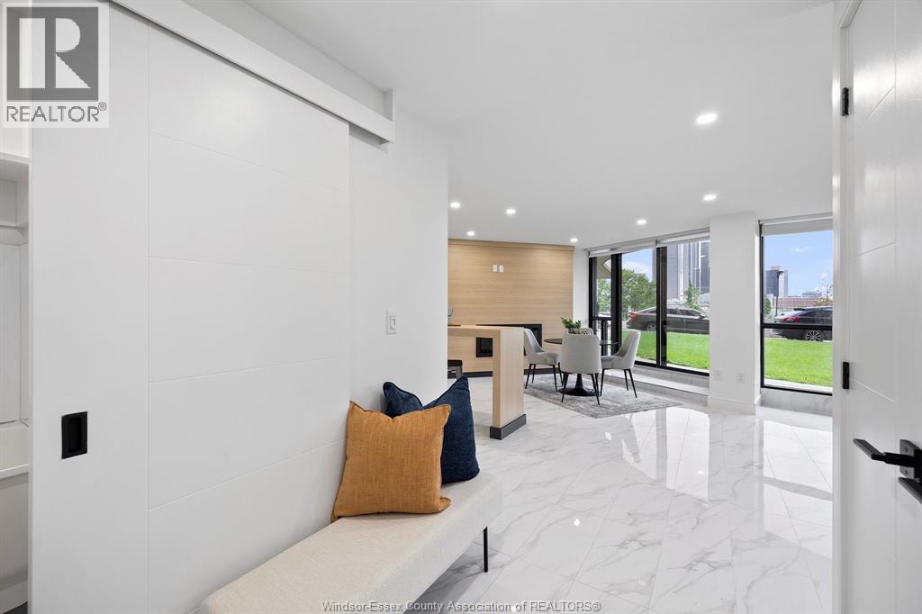 #116 111 RIVERSIDE DRIVE East - 19
