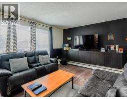 Kitchen - 4921 46 Street, Yellowknife, NT X1A1L1 Photo 6