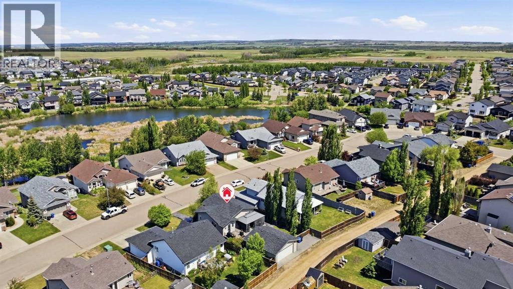 66 Pondside Crescent, Blackfalds