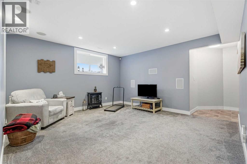 66 Pondside Crescent, Blackfalds