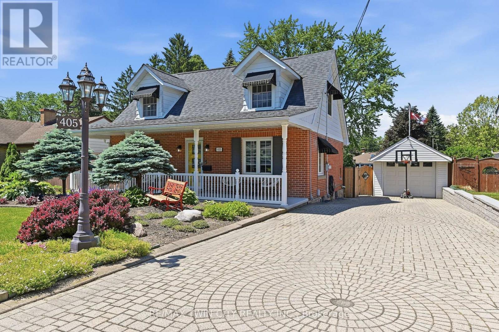 405 WELLINGTON STREET N - 23
