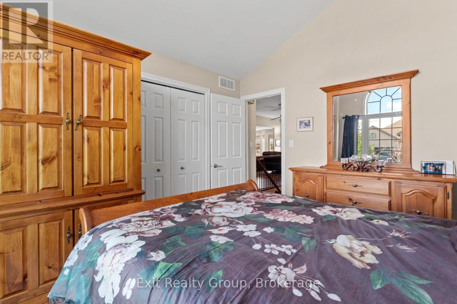 48 CAVENDISH DRIVE - 15