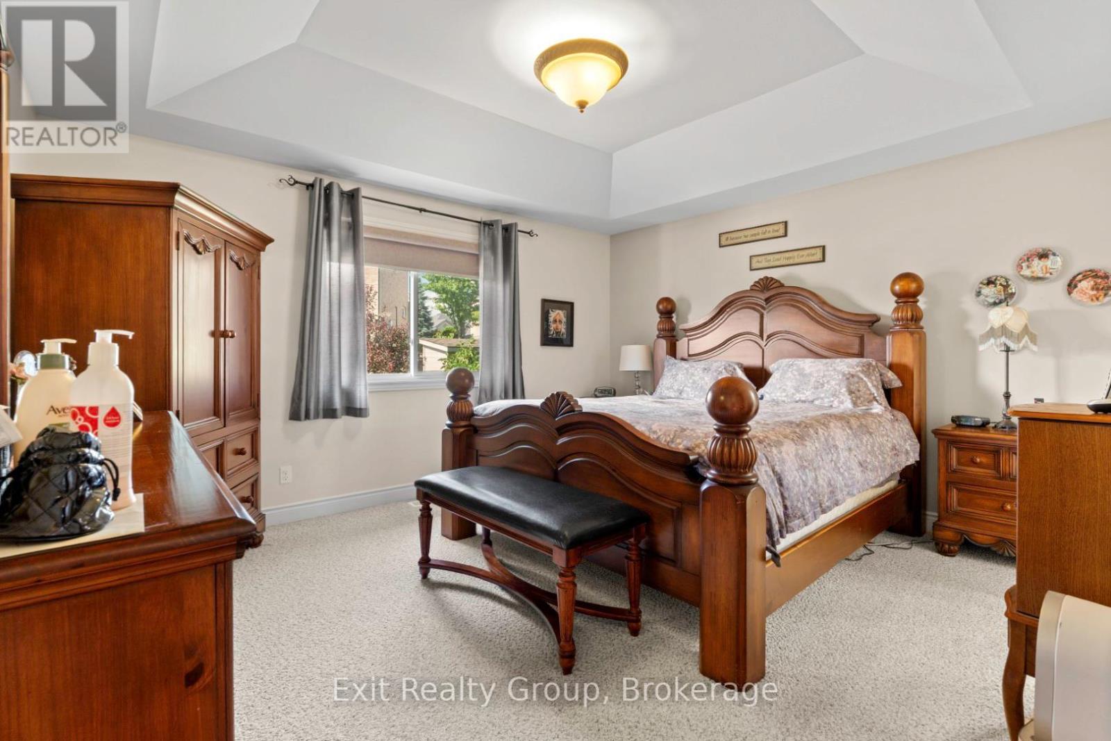 48 CAVENDISH DRIVE - 17