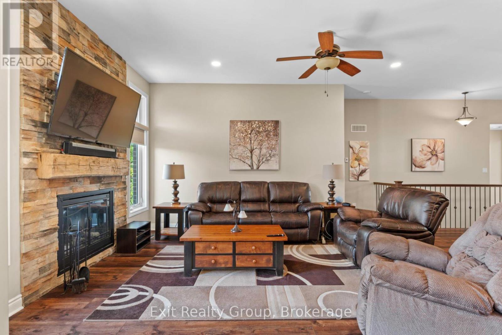 48 CAVENDISH DRIVE - 6