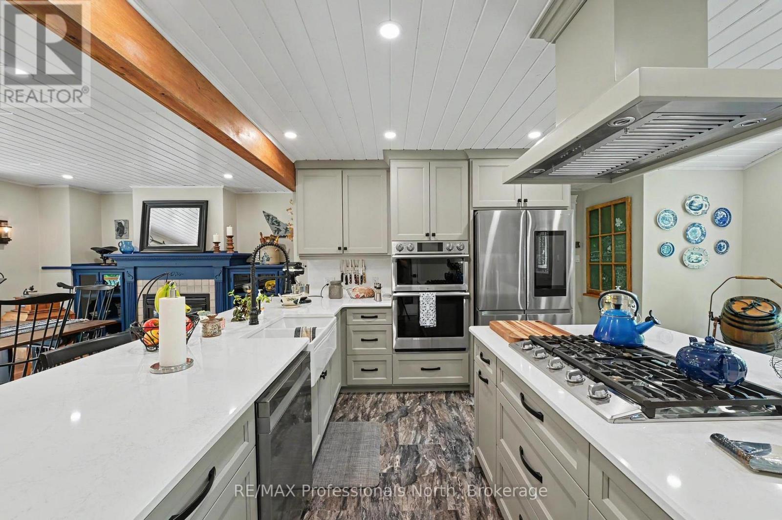 1661 HOSPITALITY ROAD - 14