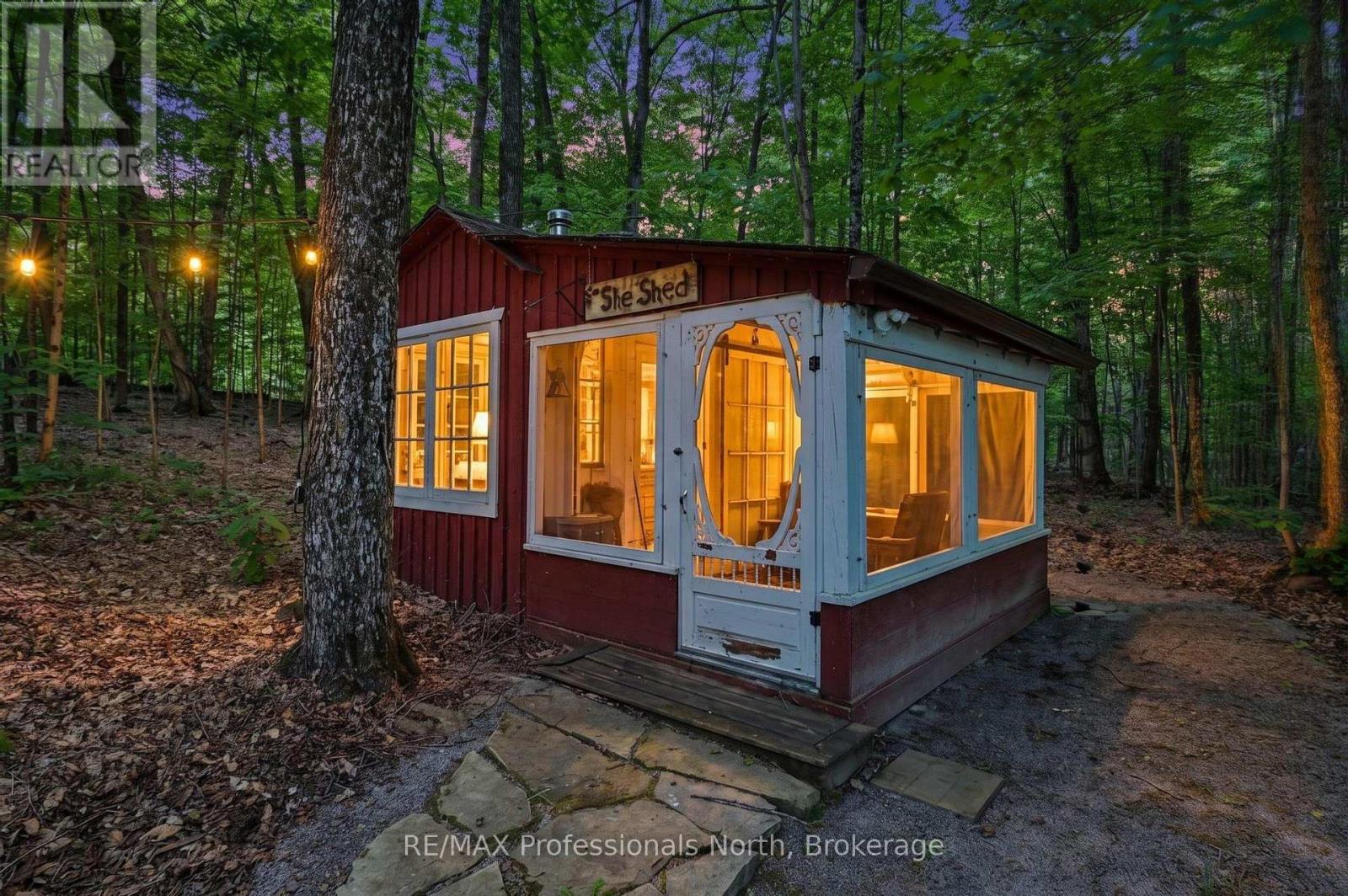 1661 HOSPITALITY ROAD - 36