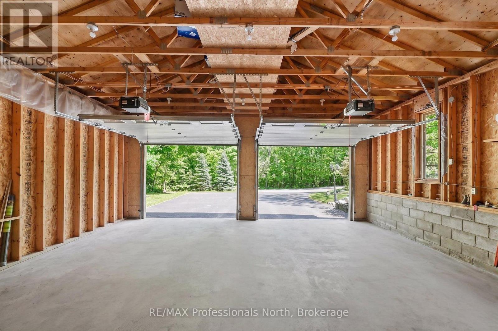 1661 HOSPITALITY ROAD - 47