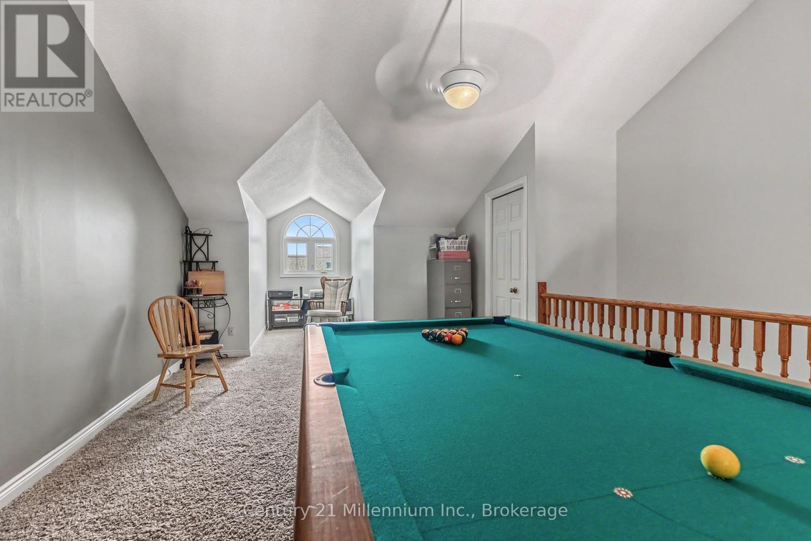 #19 874 ARLINGTON STREET - 23