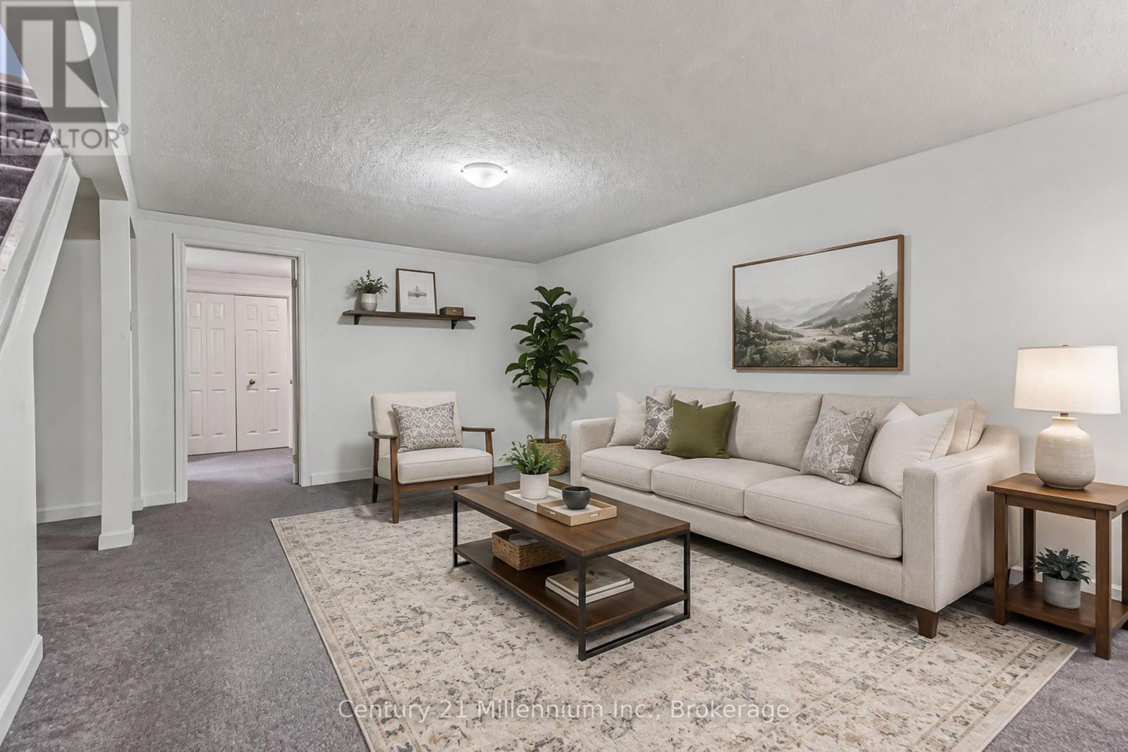 #19 874 ARLINGTON STREET - Image 32