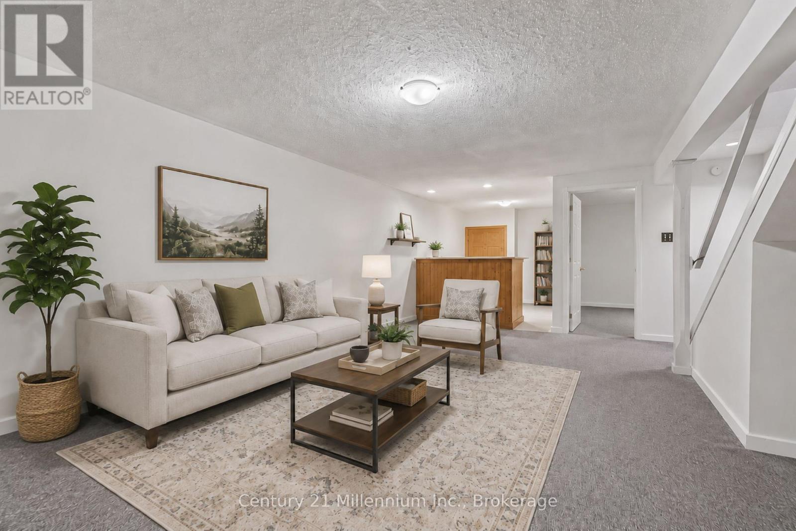#19 874 ARLINGTON STREET - Image 33