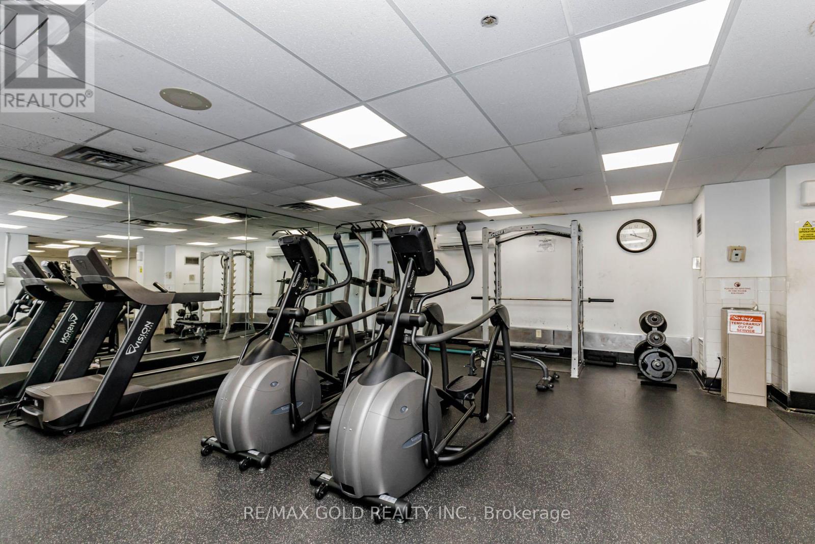 #PH 201 325 WEBB DRIVE - 38