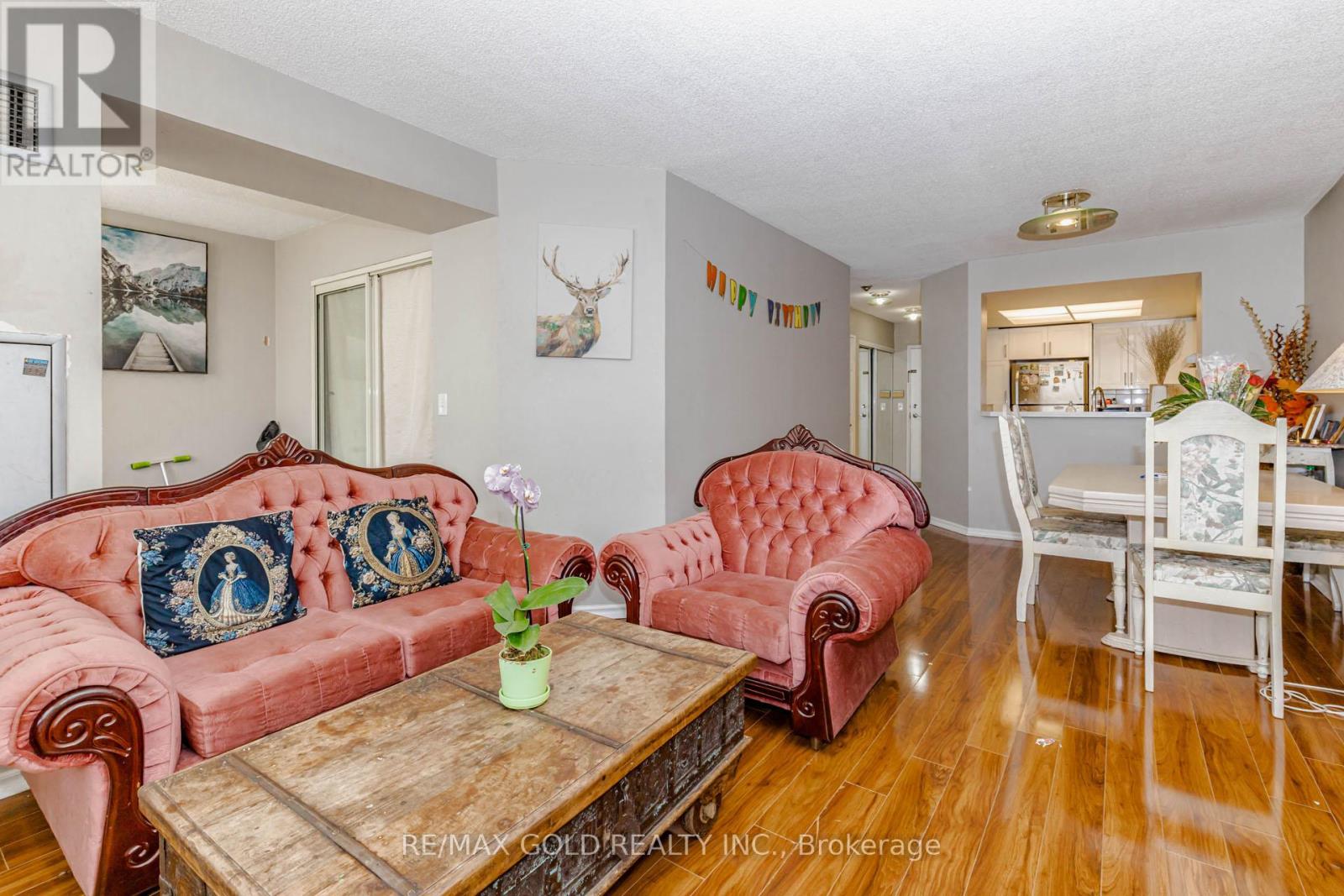 #PH 201 325 WEBB DRIVE - 23