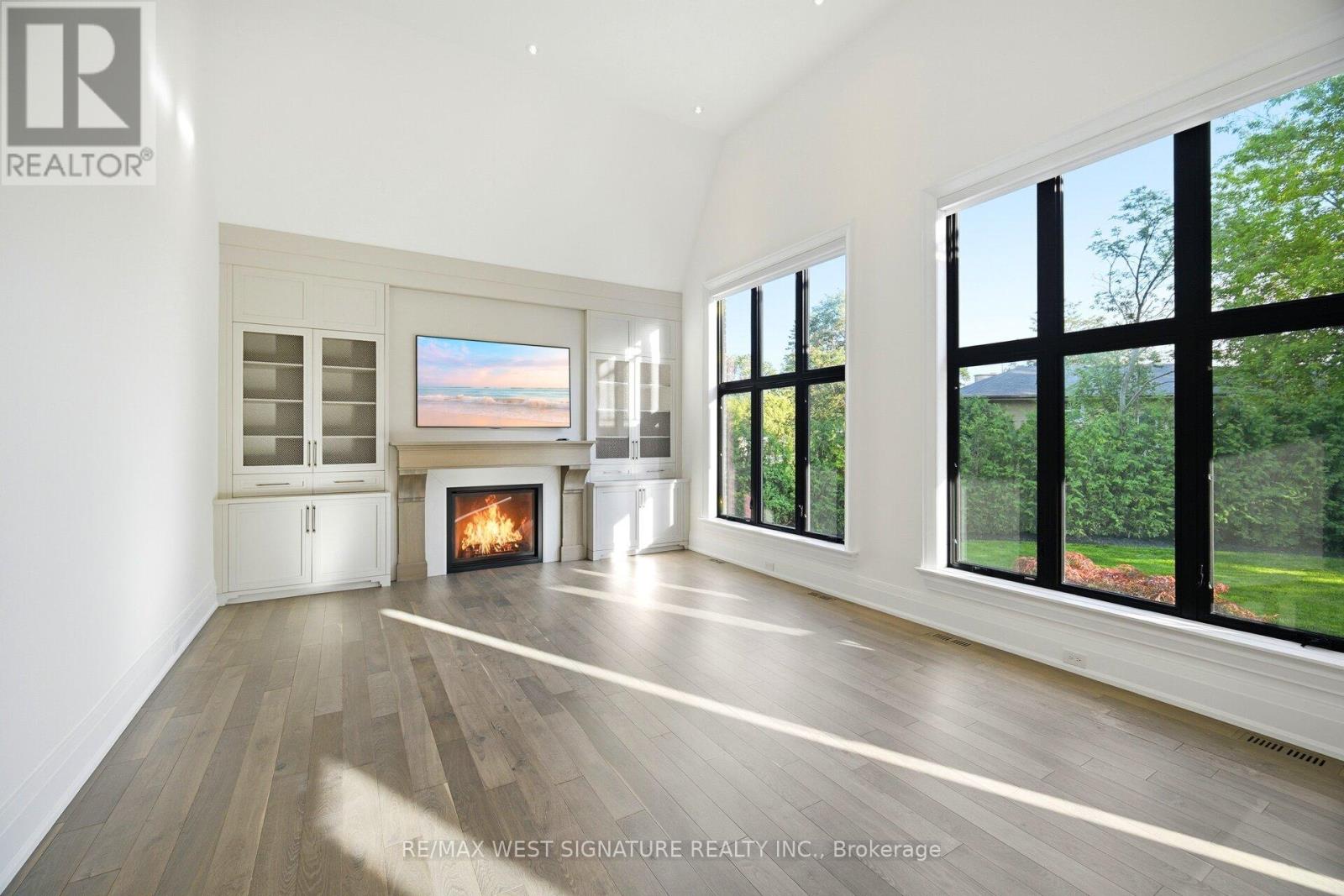 76 LYNWOOD CRESCENT - 20