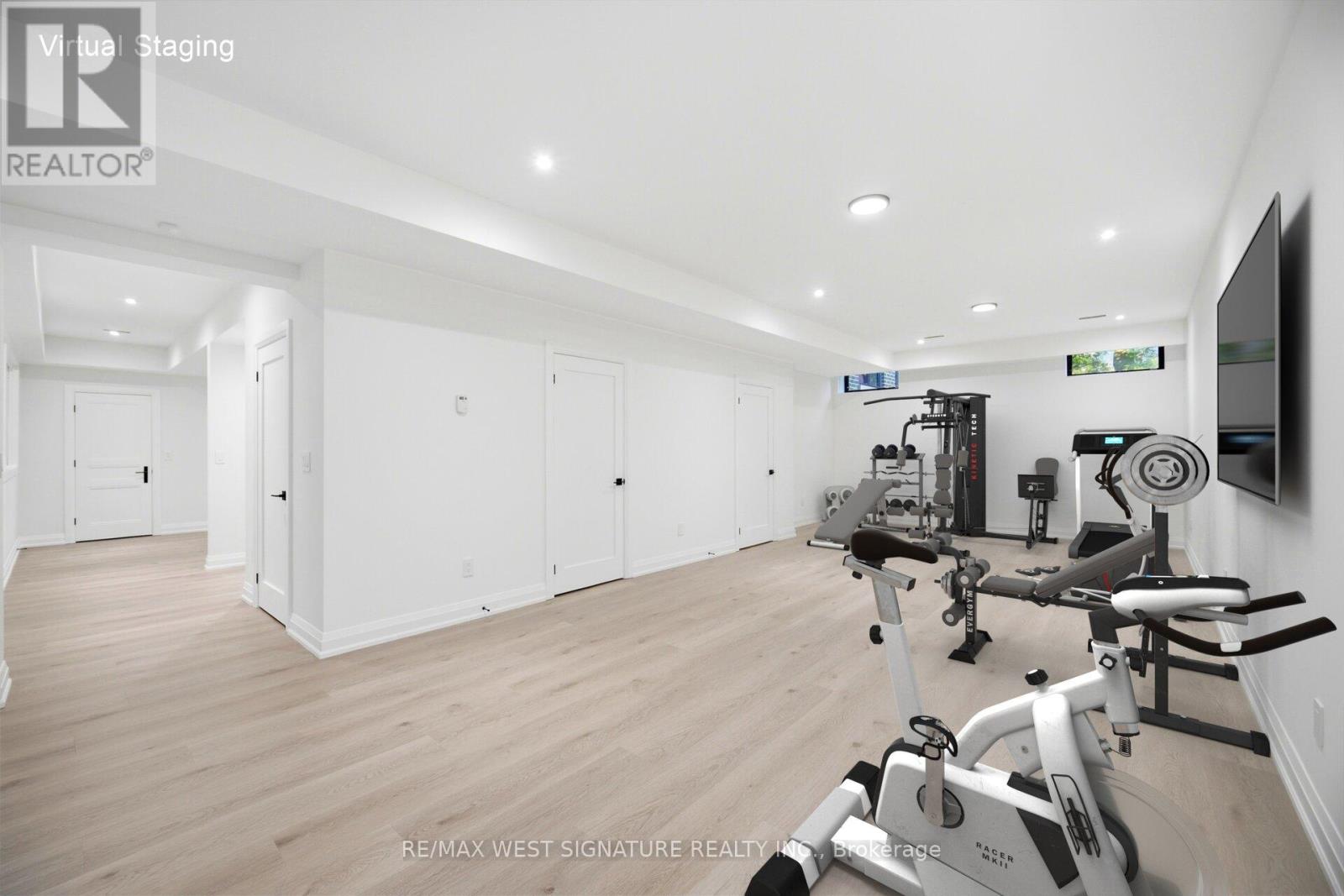 76 LYNWOOD CRESCENT - 39