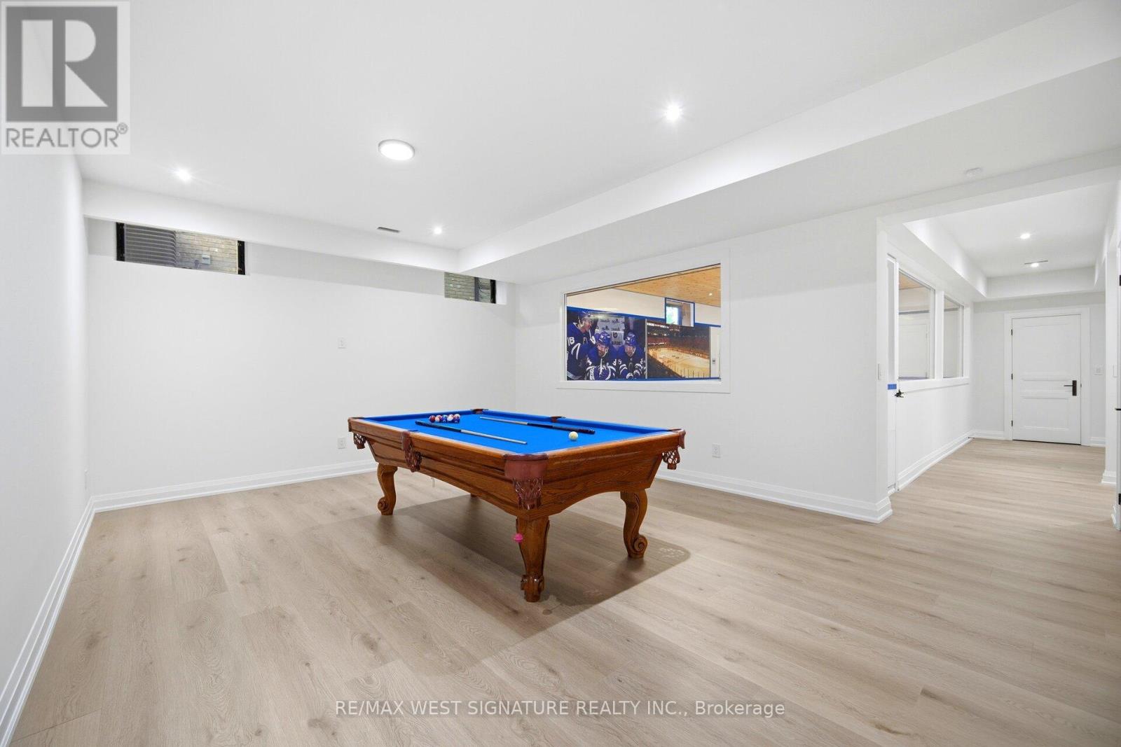 76 LYNWOOD CRESCENT - 38