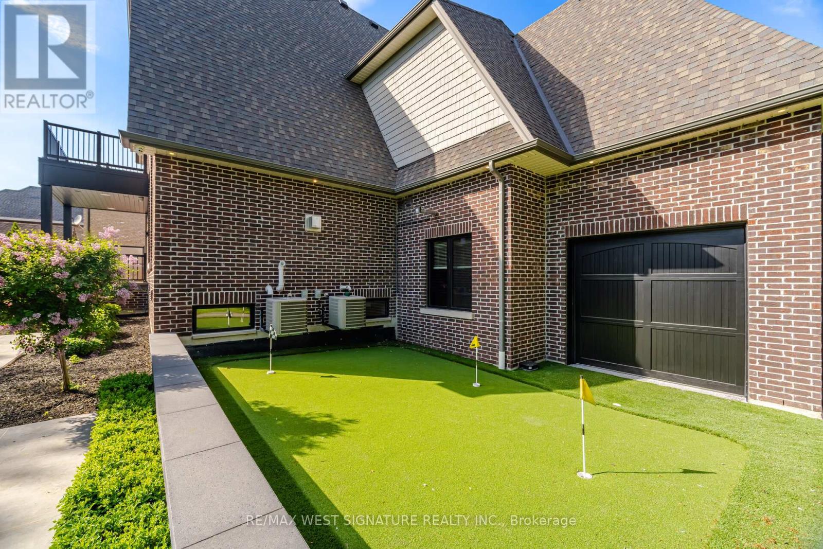 76 LYNWOOD CRESCENT - 46