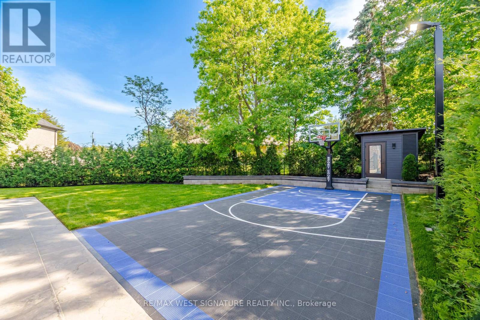 76 LYNWOOD CRESCENT - 41