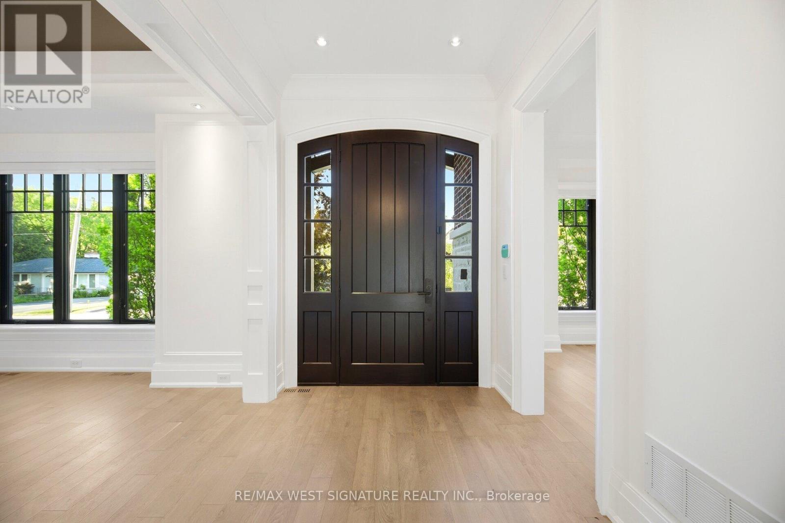 76 LYNWOOD CRESCENT - 9