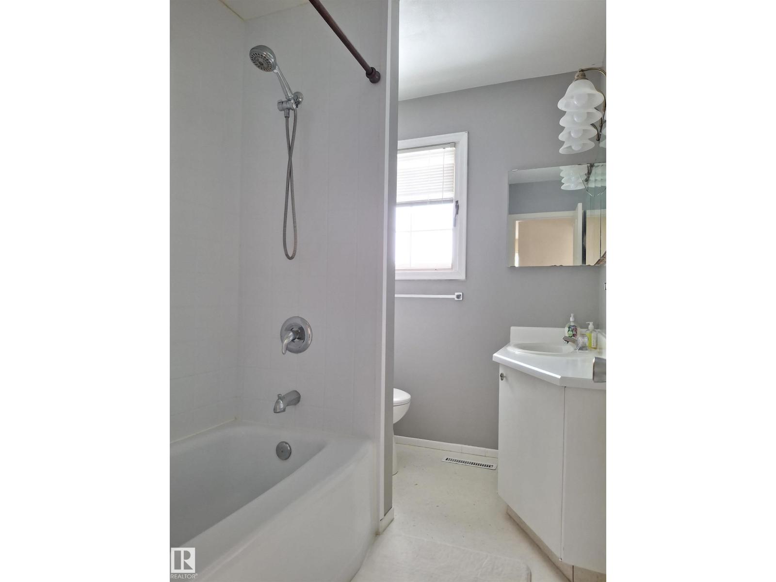 13112 63 AV NW - 15