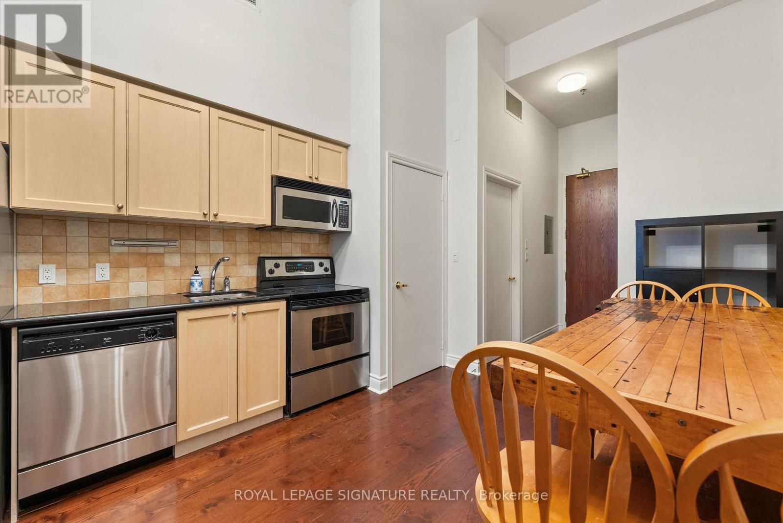 #303 73 RICHMOND STREET W - 11